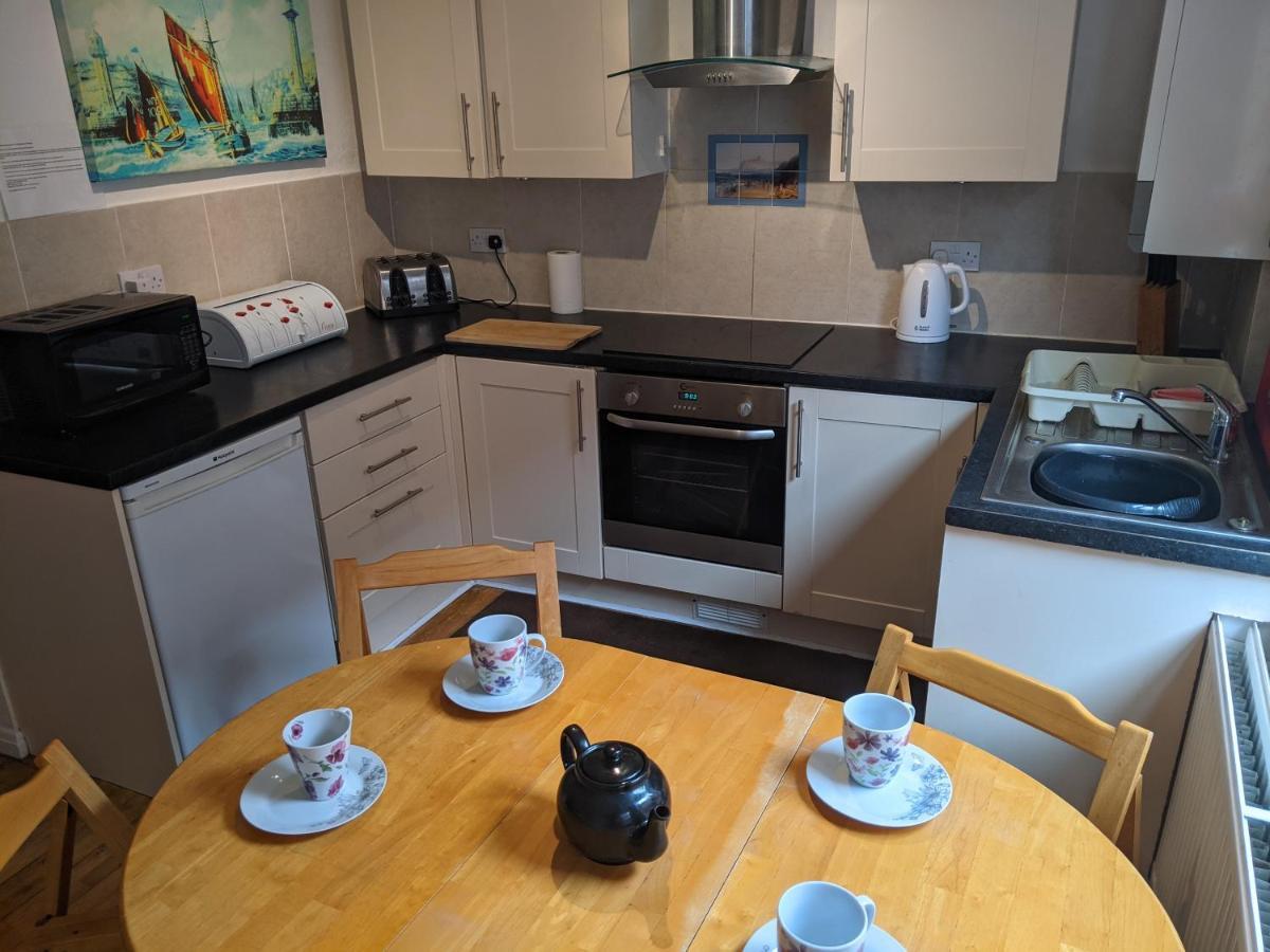 Endeavour Cottage Whitby Sleeps 6 Exterior foto